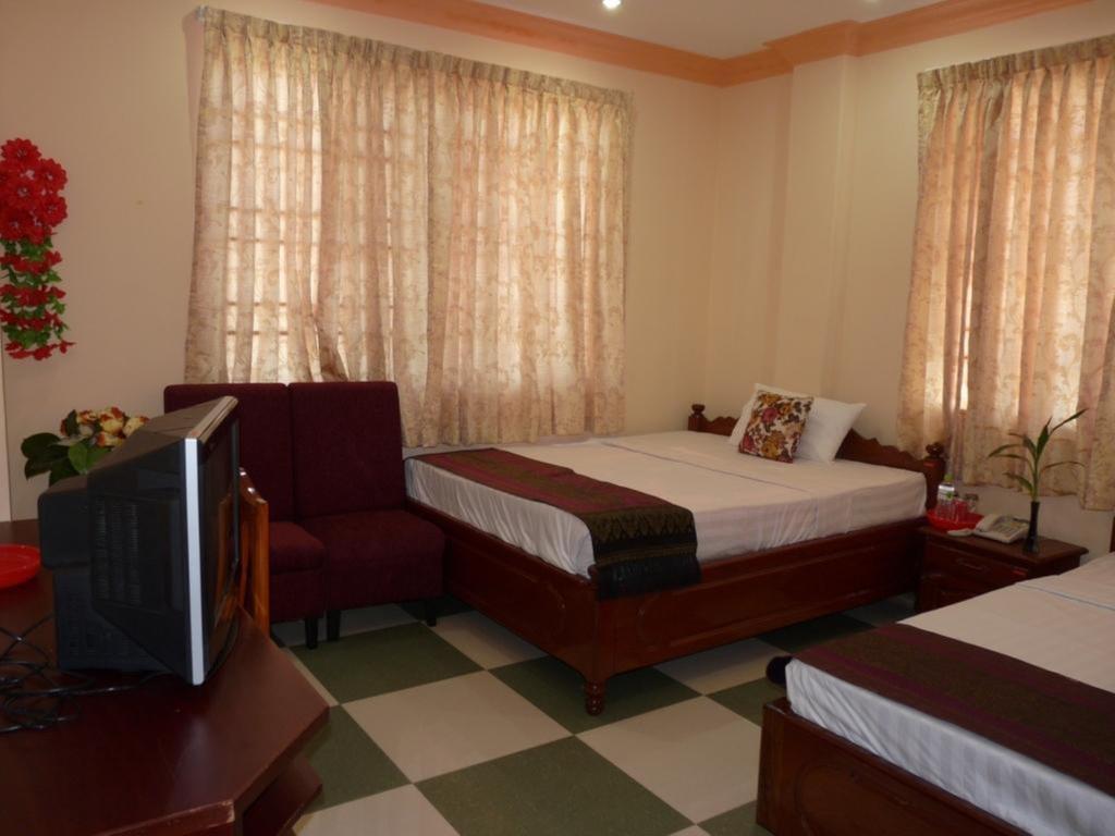 Hi Land Hotel Пном Пен Стая снимка